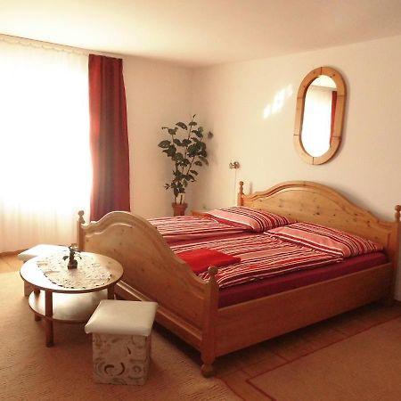 Fenyves Apartman Sárospatak Εξωτερικό φωτογραφία