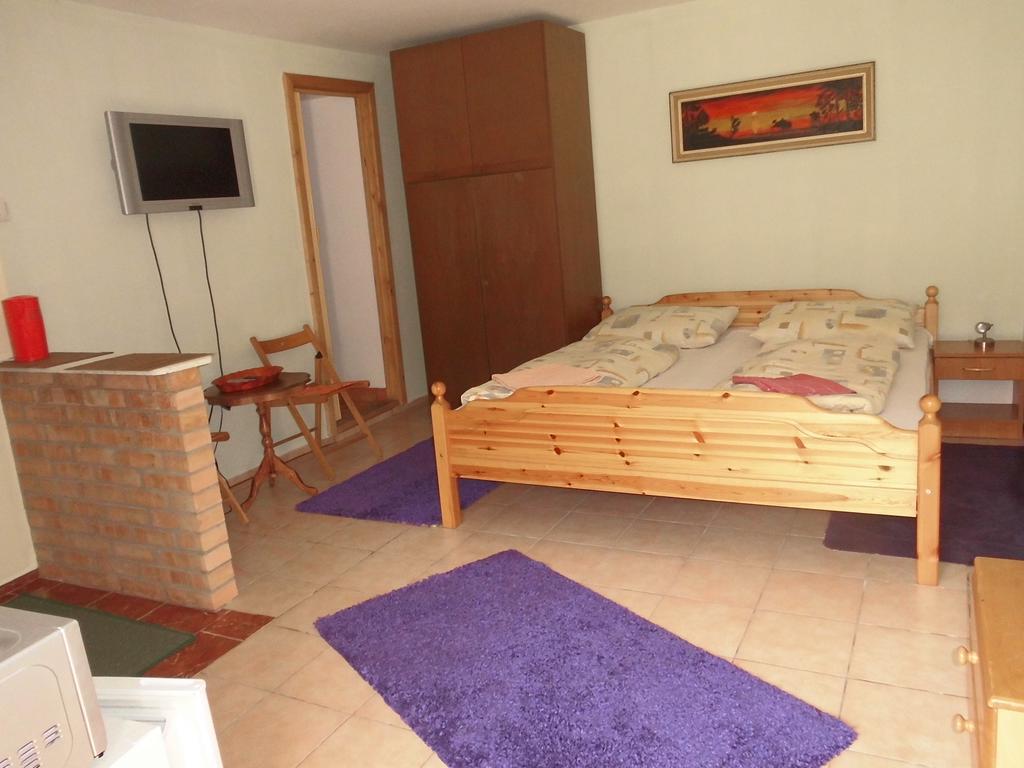 Fenyves Apartman Sárospatak Εξωτερικό φωτογραφία