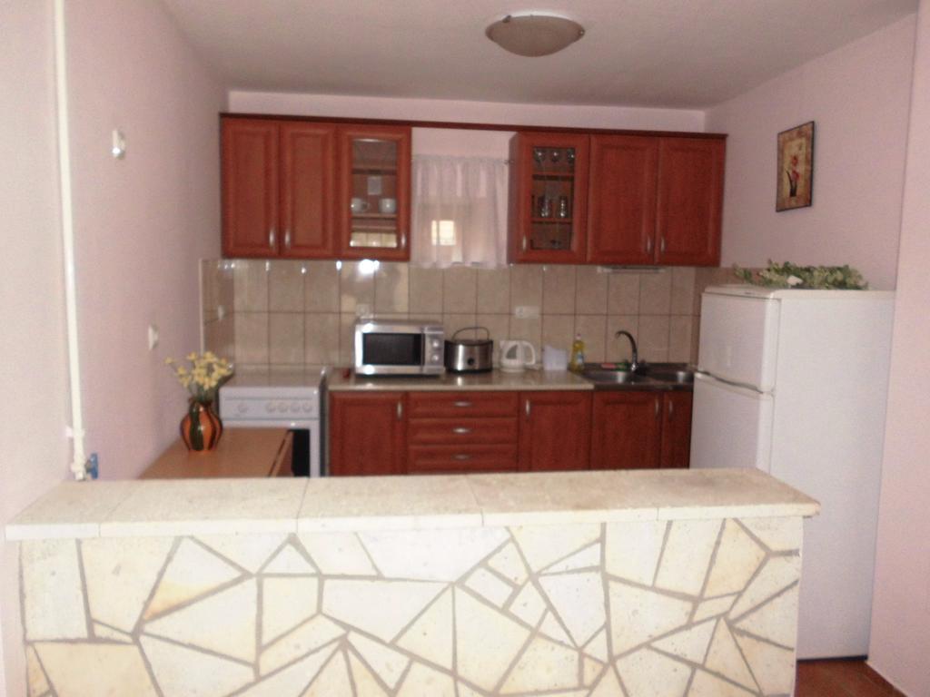 Fenyves Apartman Sárospatak Εξωτερικό φωτογραφία